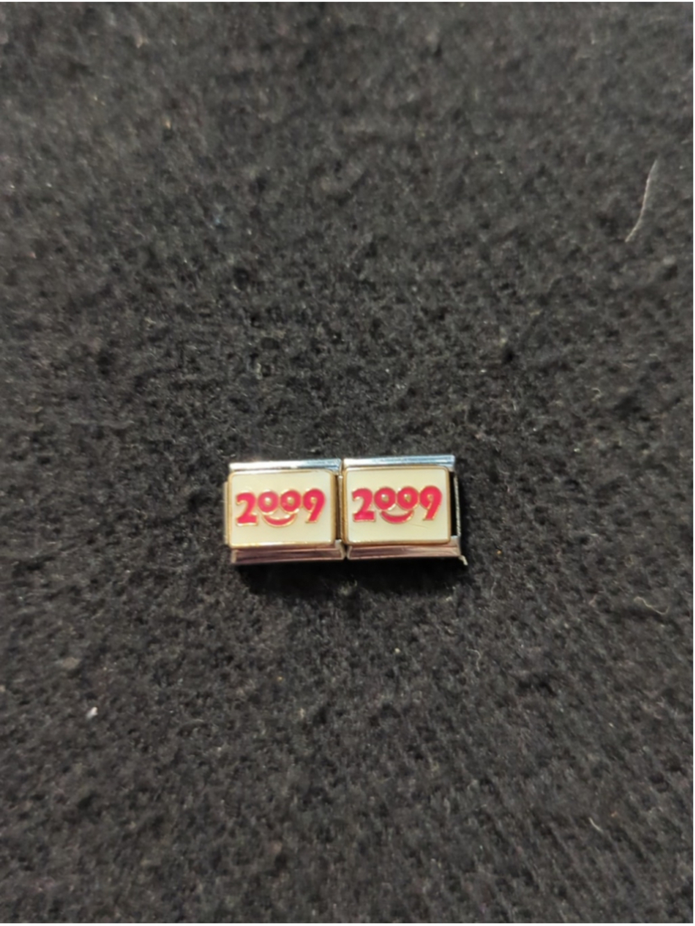 D'linQ 2009 Red White Enamel 9mm Italian Charm Bracelet Charms - Set Of 2